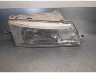 Recambio de faro derecho para daewoo nexia 1.5 cat referencia OEM IAM 5 PUERTAS