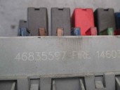 Recambio de caja reles / fusibles para fiat punto berlina (188) 1.2 cat referencia OEM IAM 46835597 