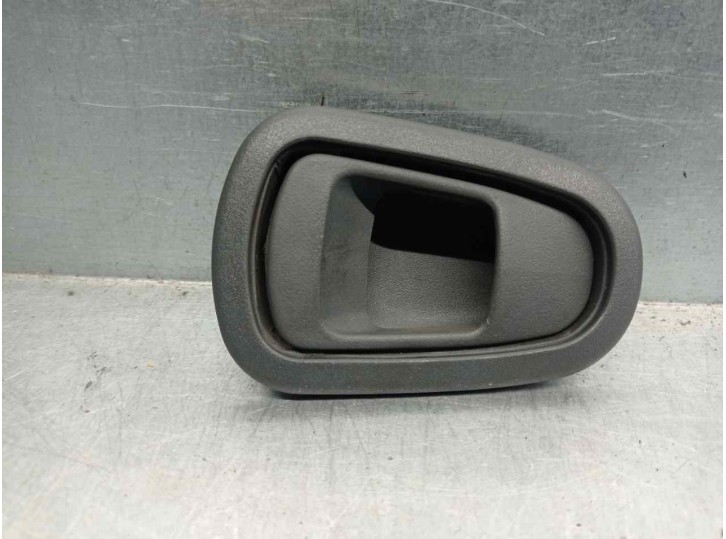 Recambio de maneta interior delantera izquierda para daewoo nexia 1.5 cat referencia OEM IAM   5 PUERTAS
