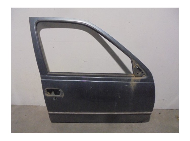 Recambio de puerta delantera derecha para daewoo nexia 1.5 cat referencia OEM IAM K96169055 VERDE 5 PUERTAS