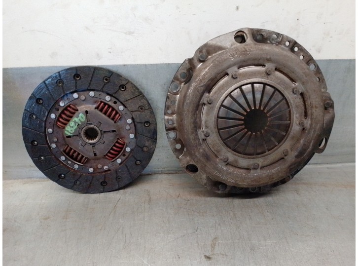 Recambio de kit embrague para citroën berlingo 1.9 diesel referencia OEM IAM 3082000600 1878003338 SACHS