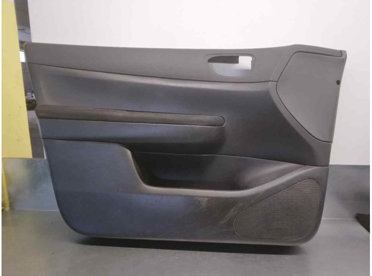Replacement front left door trim for Peugeot 307 Break/SW (S2) 1.6 16V CAT OEM IAM reference 9634993677 5 PU