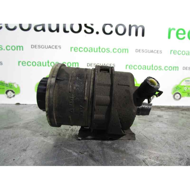 Recambio de deposito servo para renault trafic caja cerrada (ab 4.01) 1.9 diesel referencia OEM IAM 7700782884  
