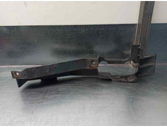 Recambio de soporte faro derecho para land rover range rover (lm) 3.0 td6 referencia OEM IAM 7009236RH 