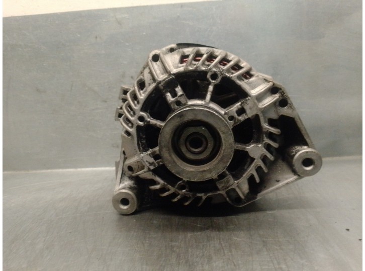 Replacement alternator for Opel Omega B 2.5 turbodiesel (X 25 TD / U 25 TD / L93) OEM IAM reference 2541694 2541694 