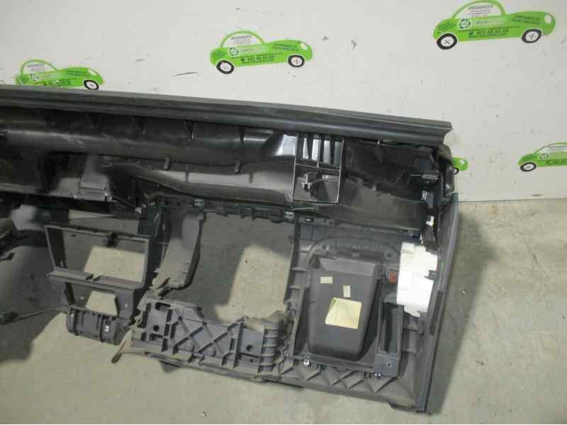 Recambio de salpicadero para citroën c5 berlina sx (e) referencia OEM IAM 8211LY GRIS OSCURO 