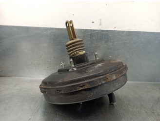 Replacement brake booster for Volvo S40 Berlina 1.6 CAT OEM IAM reference 30884422 136893 BOSCH