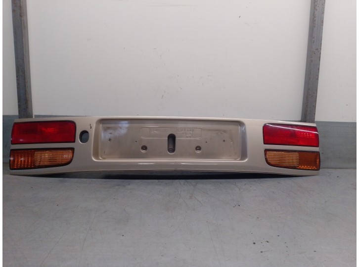 Recambio de piloto trasero central para renault laguna (b56) 1.9 dti diesel cat referencia OEM IAM 7711170346  