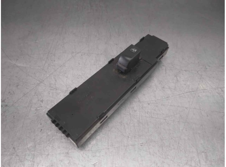 Recambio de mando elevalunas delantero derecho para hyundai xg 3.0 xg referencia OEM IAM 9357539800  