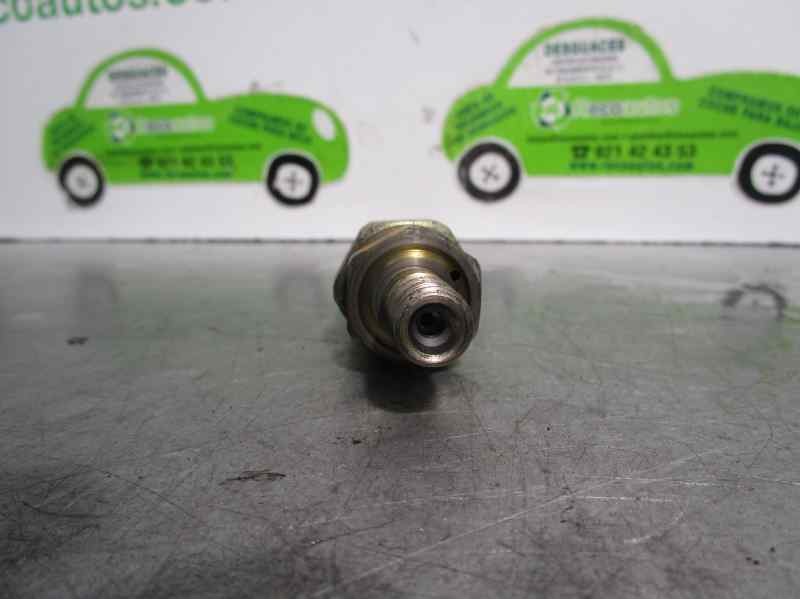 Recambio de inyector para nissan primera berlina (p11) 2.0 turbodiesel cat referencia OEM IAM 71A1361  