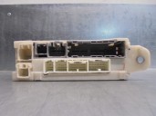 Recambio de caja reles / fusibles para lexus is 200 (ds2/is2) 220d referencia OEM IAM 8273053050 
