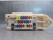 Recambio de caja reles / fusibles para lexus is 200 (ds2/is2) 220d referencia OEM IAM 8273053021  