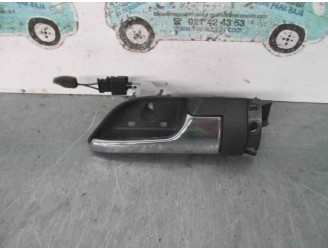 Recambio de maneta interior delantera derecha para opel astra h berlina 1.7 16v cdti referencia OEM IAM 138626  