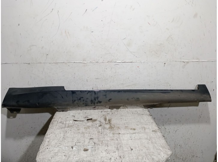 Recambio de faldon lateral para volkswagen scirocco iii (137, 138) 2.0 tdi referencia OEM IAM 1K8853372C 1K8853372C 