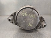 Replacement of left engine mount for Mercedes-Benz E-Class (W212) Lim. 2.1 CDI CAT OEM IAM A2122406317 reference 