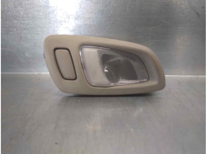 Recambio de luz interior para hyundai xg 3.0 xg referencia OEM IAM 9282039000 TRAS DER 
