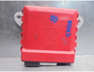 Recambio de modulo electronico para lexus is 200 (ds2/is2) 220d referencia OEM IAM 8943053011 1233006840 DENSO