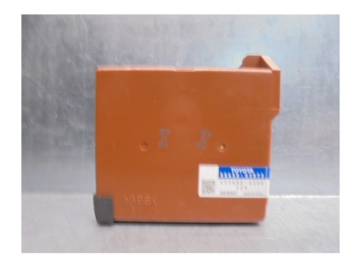 Recambio de modulo electronico para lexus is 200 (ds2/is2) 220d referencia OEM IAM 8865053073 1776006300 DENSO