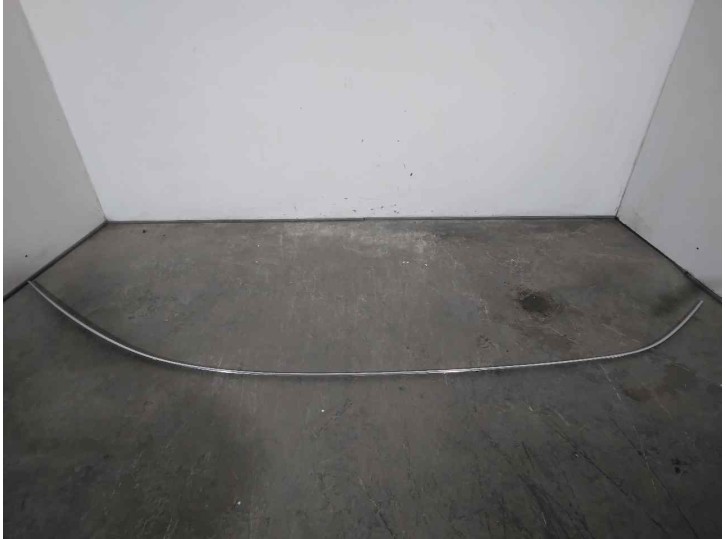 Recambio de moldura para audi a6 avant (4g5) 3.0 v6 24v tdi referencia OEM IAM 4G9853704 DERECHO 