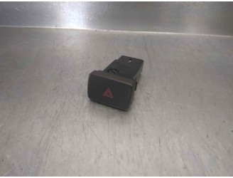 Hazard warning switch replacement for Hyundai XG 3.0 XG OEM IAM reference 9379039000 