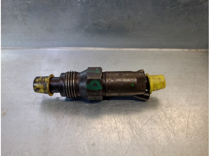 Recambio de inyector para renault clio i fase i+ii (b/c57) 1.9 diesel referencia OEM IAM LCC6730708C LUCAS
