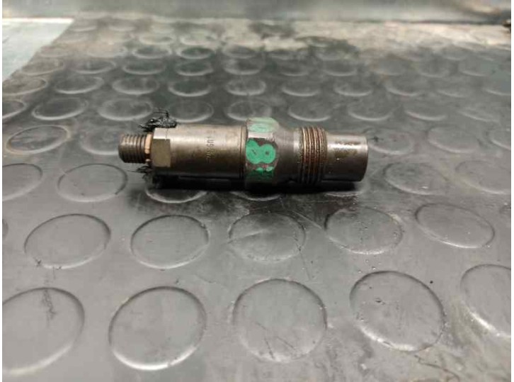 Recambio de inyector para ford mondeo berlina (gd) 1.8 turbodiesel cat referencia OEM IAM LDC008R01AA2 LCR6705601E LUCAS