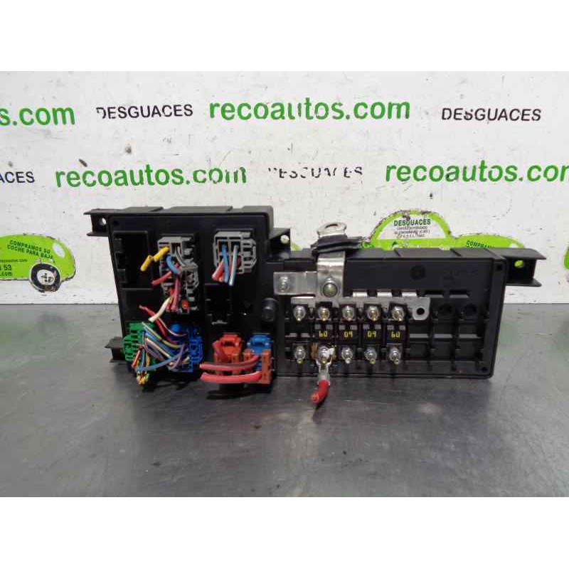 Recambio de caja reles / fusibles para volvo s80 berlina 2.4 cat referencia OEM IAM 8678449  