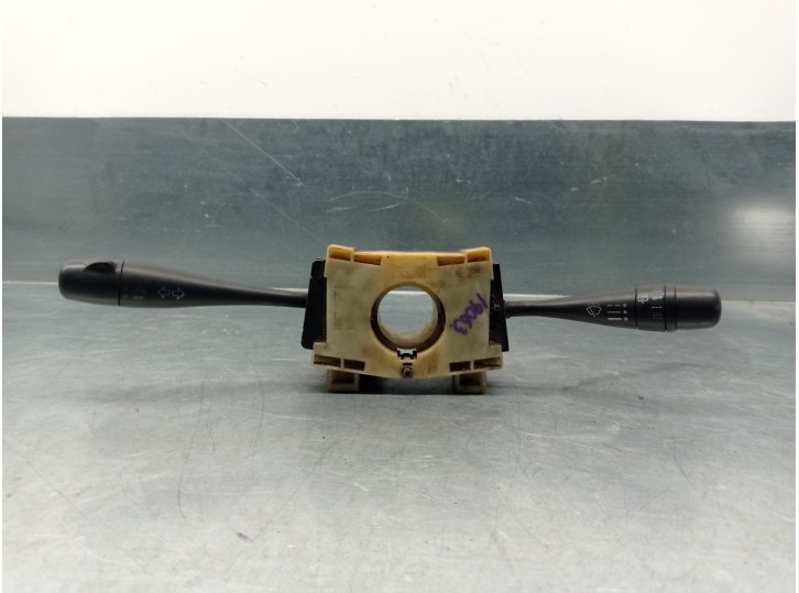 Recambio de mando luces para nissan serena (c23m) 2.3 diesel referencia OEM IAM 255609C000 