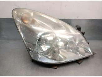 Recambio de faro derecho para toyota corolla verso (r1) 2.2 turbodiesel cat referencia OEM IAM 811300F010 811300F010 