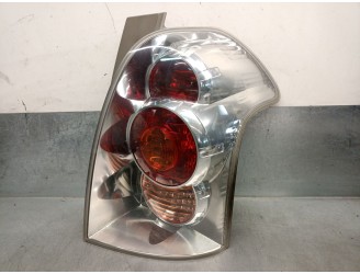 Recambio de piloto trasero derecho para toyota corolla verso (r1) 2.2 turbodiesel cat referencia OEM IAM 815510F020 815510F020 