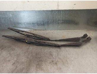 Recambio de brazo limpia delantero derecho para honda logo (ga3) 1.3i referencia OEM IAM 