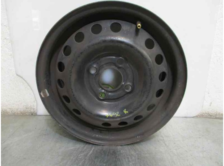 Recambio de llanta para daewoo nexia 1.5 cat referencia OEM IAM 90184581 R1351/2JX13ET49 HIERRO