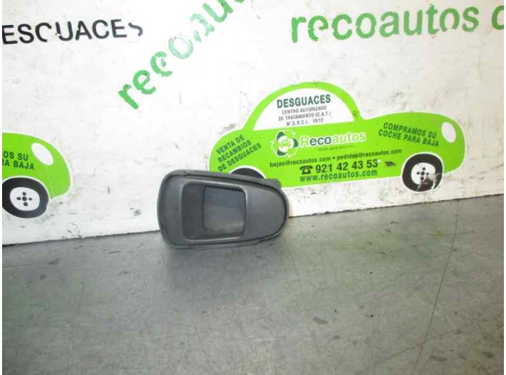 Recambio de maneta interior delantera izquierda para daewoo nexia 1.5 cat referencia OEM IAM 