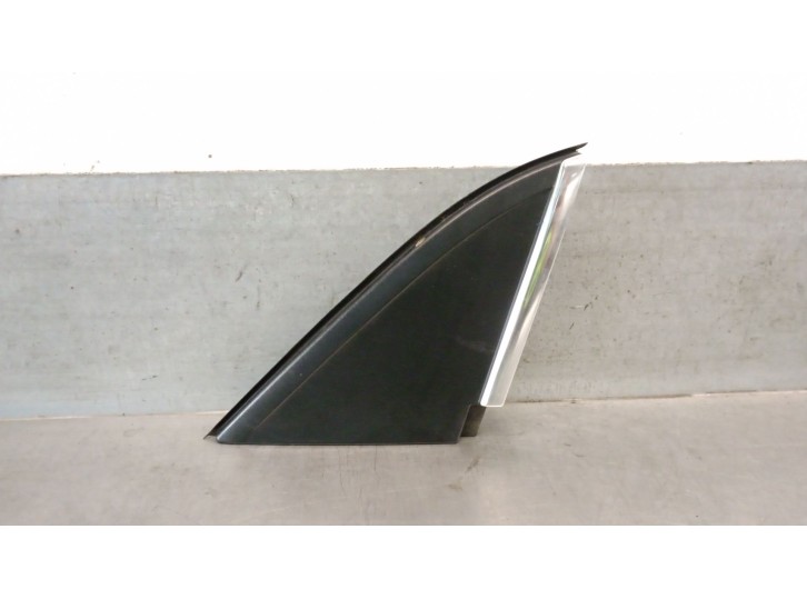 Recambio de molduras delanteras para ford kuga i 2.0 tdci referencia OEM IAM 8V41S16004  