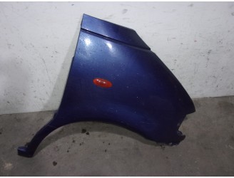 Recambio de aleta delantera derecha para nissan serena (c23m) 2.3 diesel referencia OEM IAM 631009C030 AZUL 