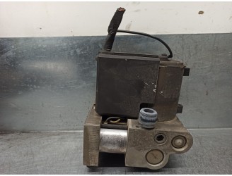 Recambio de abs para volvo serie 740 berlina/familiar 2.3 turbo cat referencia OEM IAM 3530871 0265205010 BOSCH