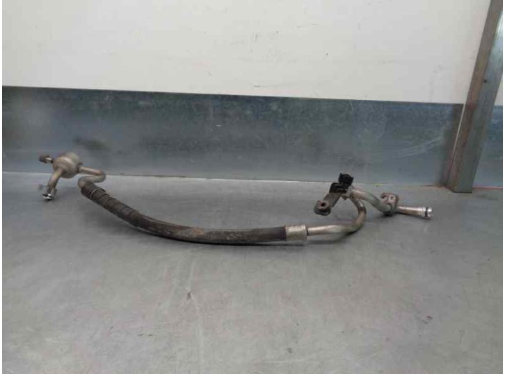 Recambio de tubos aire acondicionado para lexus is200 (gxe10) 2.0 cat referencia OEM IAM 8871253060  