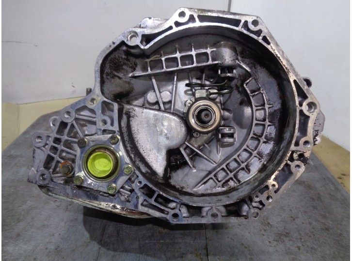 Recambio de caja cambios para opel vectra b berlina 2.0 dti referencia OEM IAM W374 700703 I18882