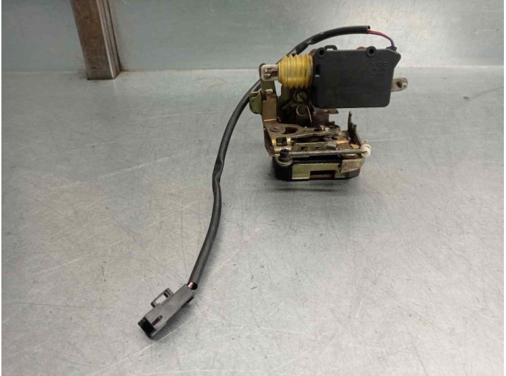 Recambio de cerradura puerta delantera derecha para volvo serie 740 berlina/familiar 2.3 turbo cat referencia OEM IAM 6065 2 PIN