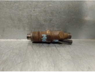 Recambio de inyector para nissan serena (c23m) 2.3 diesel referencia OEM IAM KCN18P1 KCN18P1 BOSCH