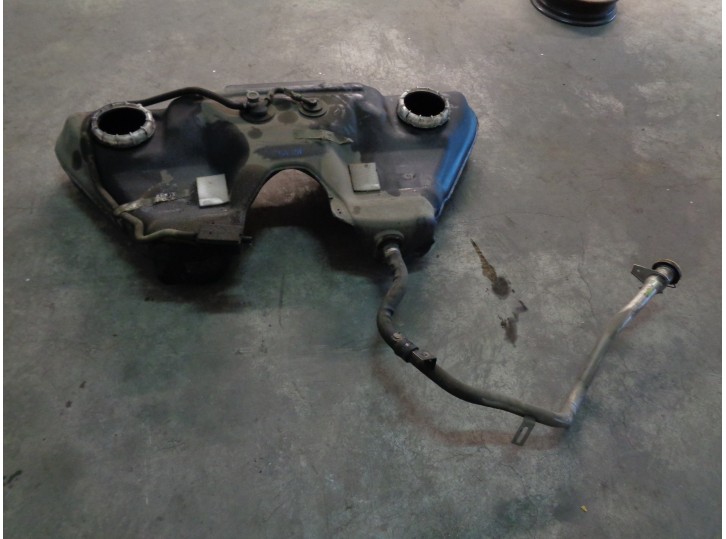 Recambio de deposito combustible para jaguar xf 2.7 v6 diesel premium luxury referencia OEM IAM 8X239K007CDS C2Z11082 