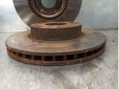 Recambio de disco freno delantero para volvo serie 740 berlina/familiar 2.3 turbo cat referencia OEM IAM 6848902  