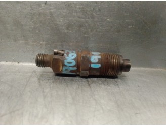 Recambio de inyector para nissan serena (c23m) 2.3 diesel referencia OEM IAM KCN18P1 KCN18P1 BOSCH