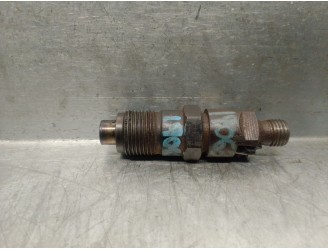 Recambio de inyector para nissan serena (c23m) 2.3 diesel referencia OEM IAM KCN18P1 KCN18P1 BOSCH