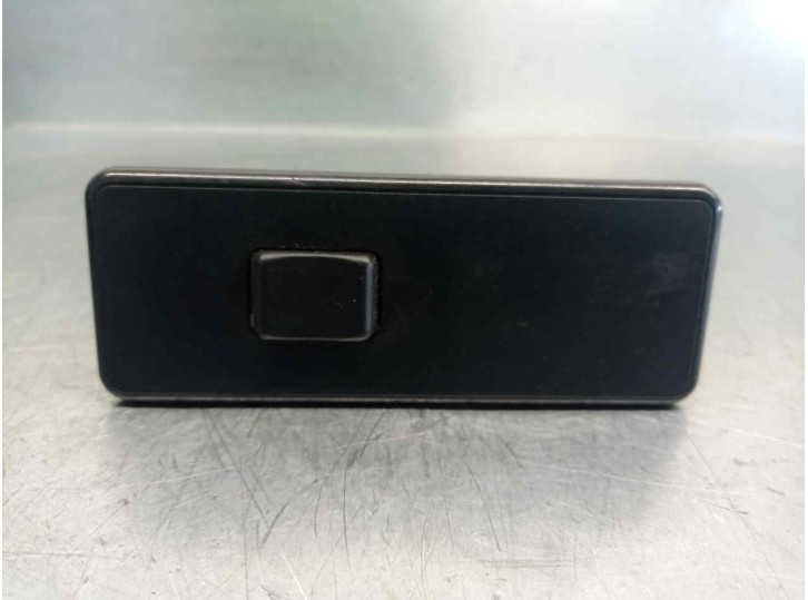 Recambio de mando elevalunas delantero derecho para volvo serie 740 berlina/familiar 2.3 turbo cat referencia OEM IAM 1362360 