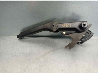 Replacement handbrake lever for Volvo 740 Series saloon/estate 2.3 turbo cat OEM IAM reference 6819580 