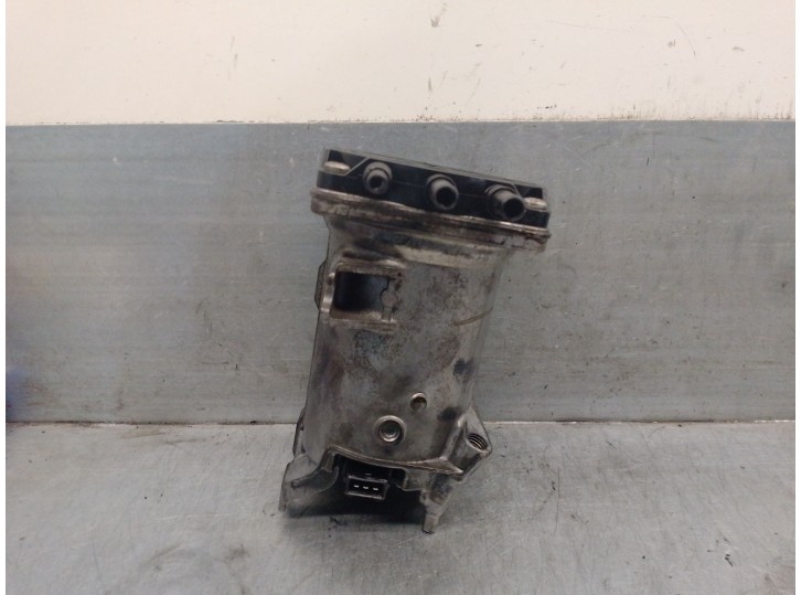 Recambio de soporte filtro gasoil para citroën c6 (td_) 2.7 hdi referencia OEM IAM 5U3Q9155AF 190186 