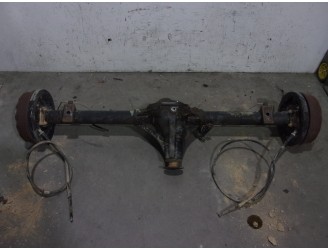 Recambio de puente trasero para nissan serena (c23m) 2.3 diesel referencia OEM IAM 430109C530 TAMBOR 5 AGUJEROS BURRA 5