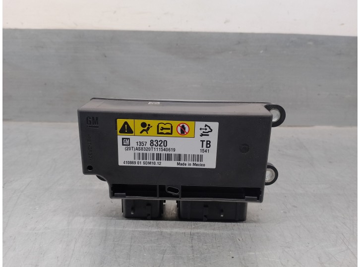 Recambio de centralita airbag para opel insignia berlina 2.0 cdti cat referencia OEM IAM 13578320 41086901 GM