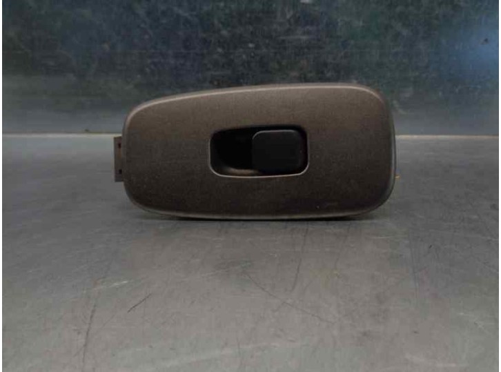Recambio de mando elevalunas trasero izquierdo para lexus is200 (gxe10) 2.0 cat referencia OEM IAM 8403053010C0 